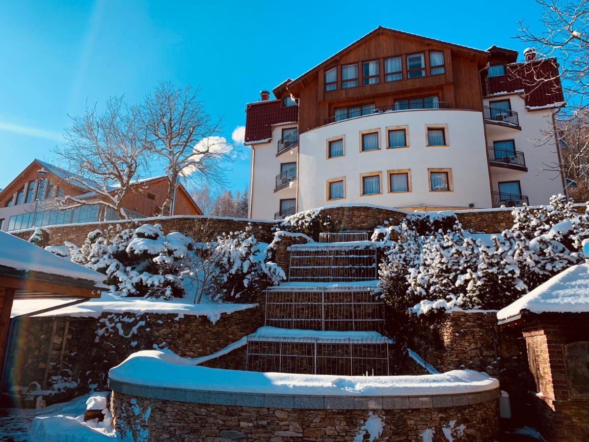 Hotel & Medi-Spa Bialy Kamien Сверадув-Здруй Экстерьер фото