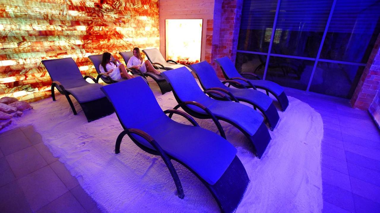 Hotel & Medi-Spa Bialy Kamien Сверадув-Здруй Экстерьер фото
