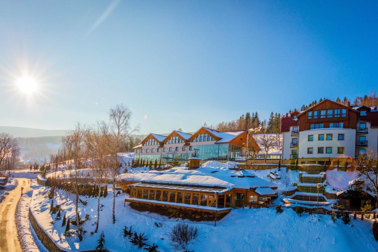 Hotel & Medi-Spa Bialy Kamien Сверадув-Здруй Экстерьер фото