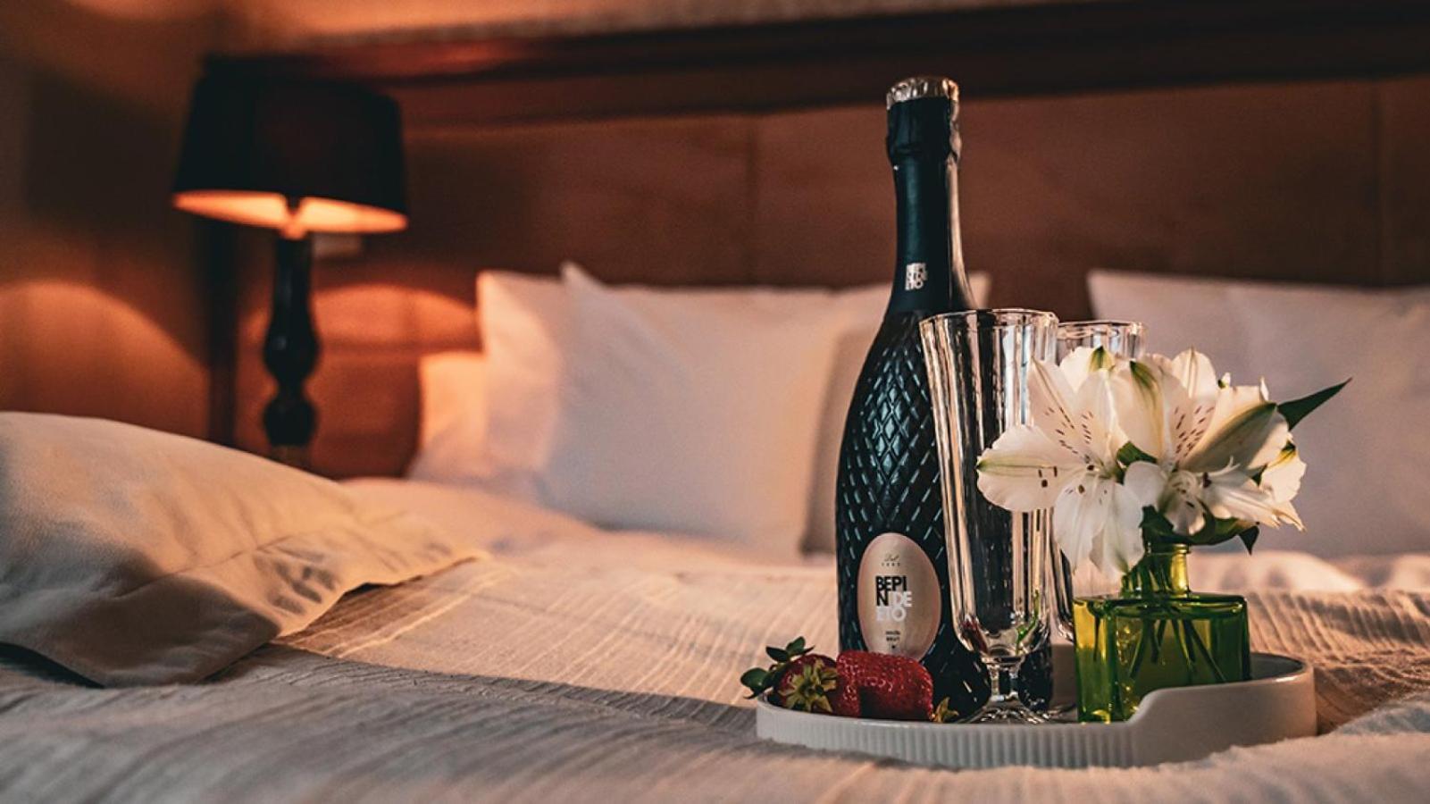 Hotel & Medi-Spa Bialy Kamien Сверадув-Здруй Экстерьер фото